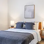 Brigth 4Bd 2Bth Apt Near Venice Beach!