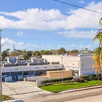 Outstanding 2Bdr Near Venice Beach - Gym-Pool-Free Parking