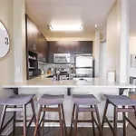 Outstanding 2Bdr Near Venice Beach - Gym-Pool-Free Parking