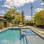 Modern Luxury House Pool Enormous Yard