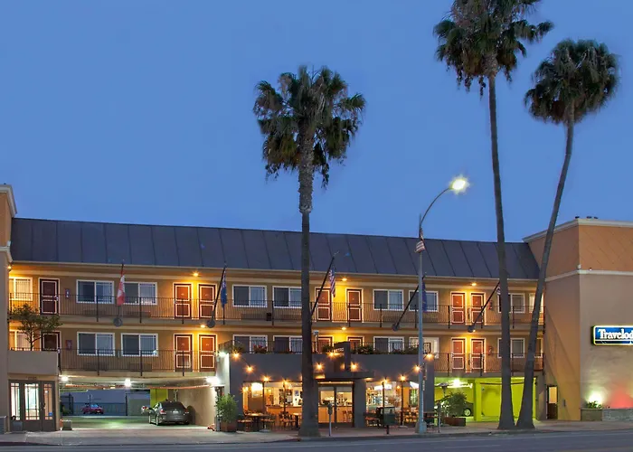Travelodge By Wyndham Culver City