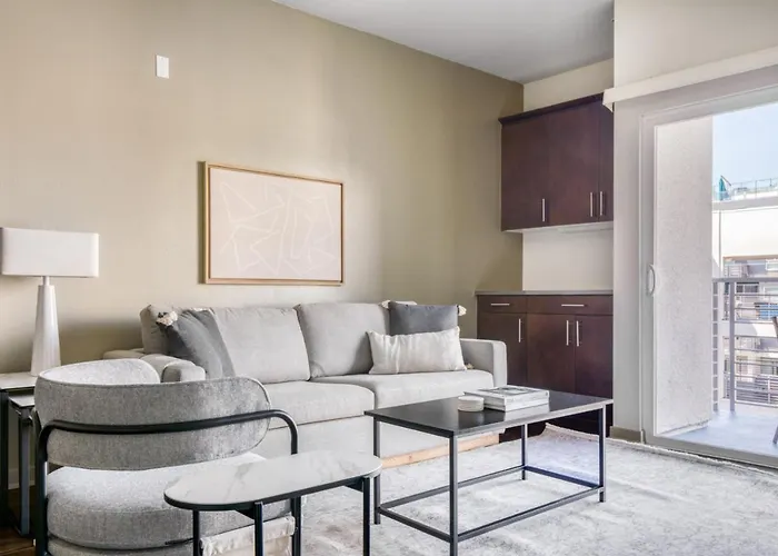 North Hollywood 2Br W Gym Pool Near Tj Lax-881