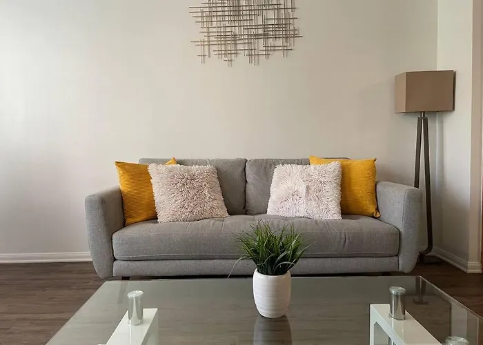 3 Km To Venice Beach Boardwalk Sleeps 6