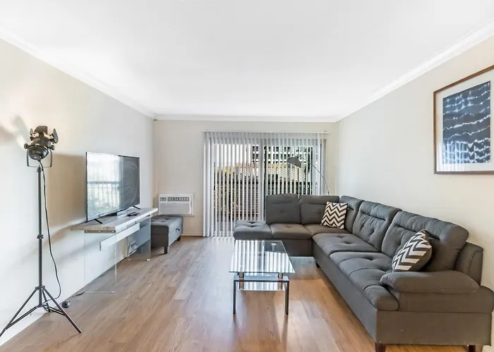 Venice Beach Oasis Apartment