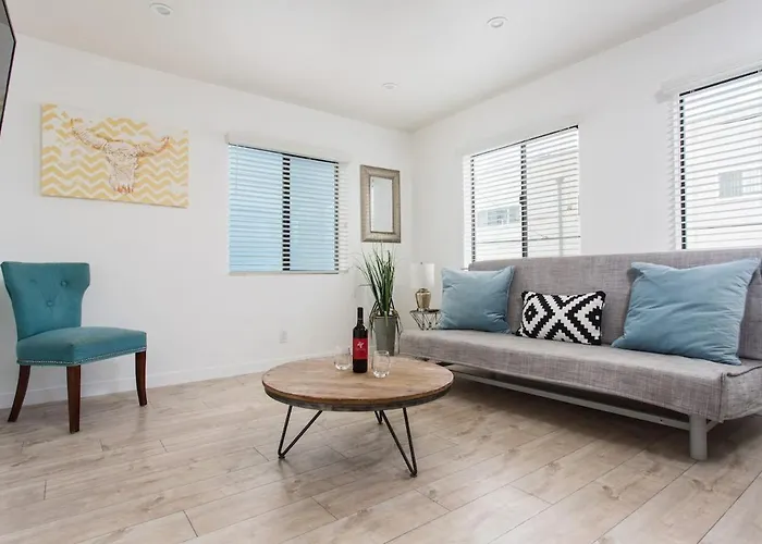 Sunny 1 Bedroom In The Heart Of Venice Beach - #4