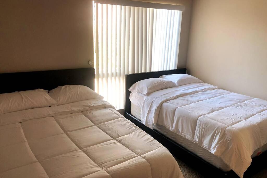 Apartment Stylish & Comfy Steps To Beach Balcony Pkg *