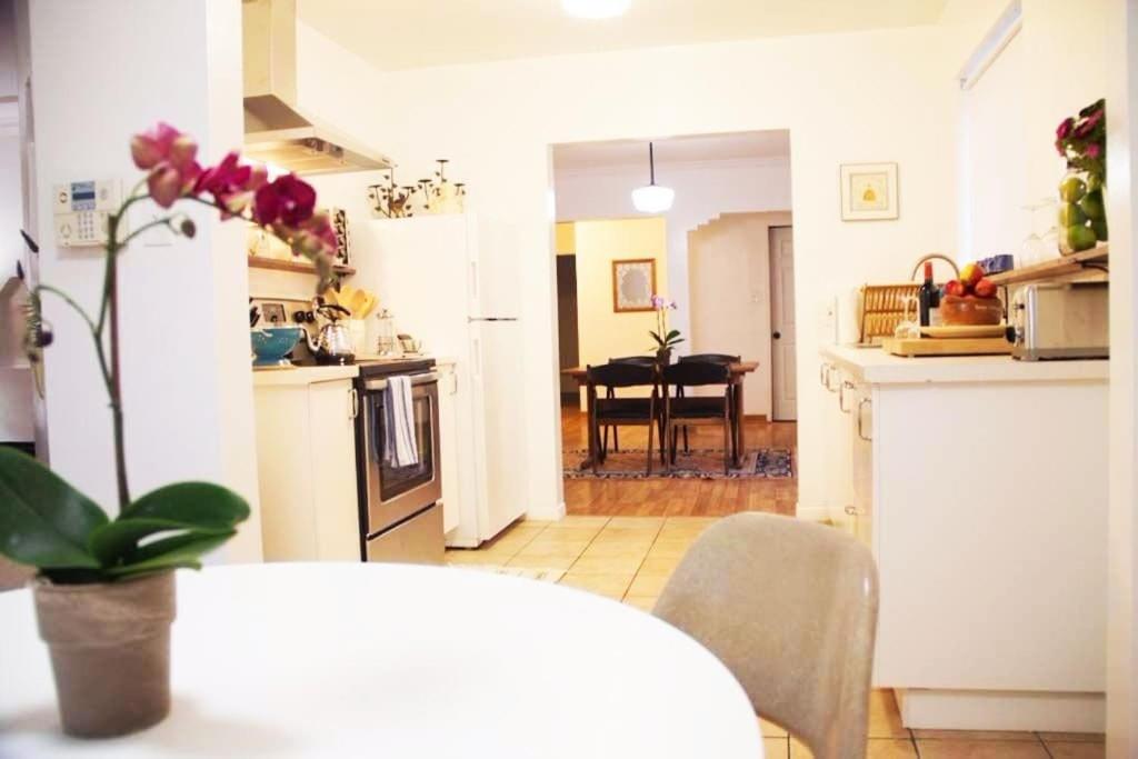 Casa de férias 3 Bed 2 Bath House Near Lax Forum Sofi Stadium *