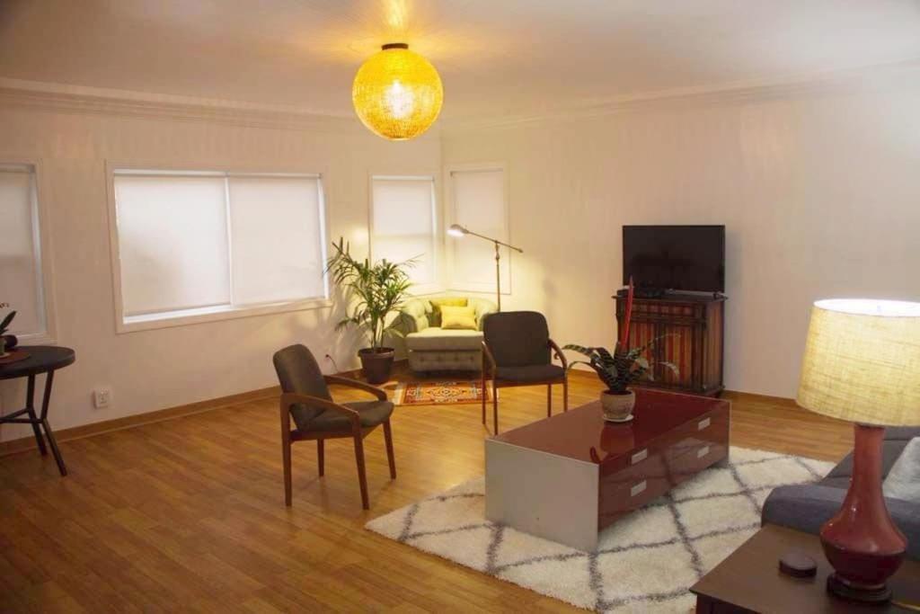3 Bed 2 Bath House Near Lax Forum Sofi Stadium Casa de férias