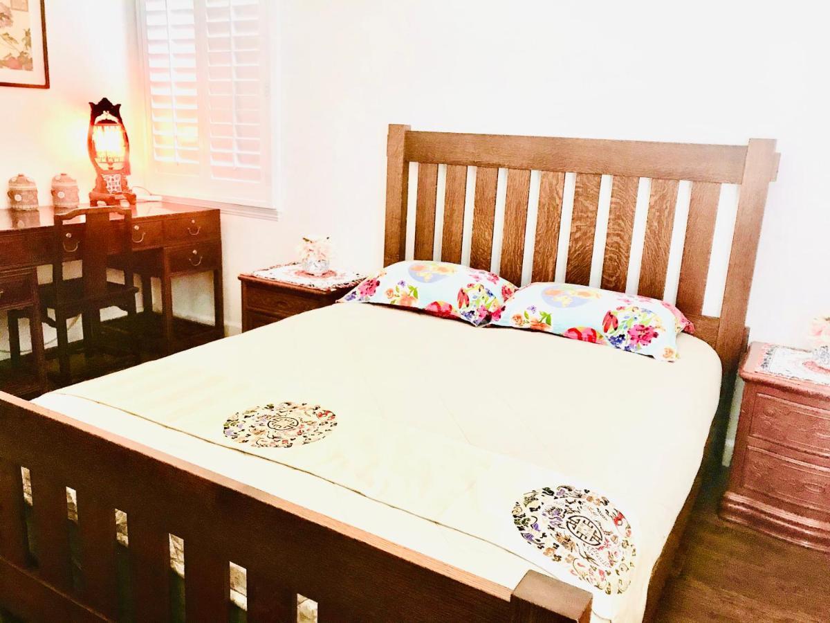 Lax Teresa Air Homestay Los Angeles