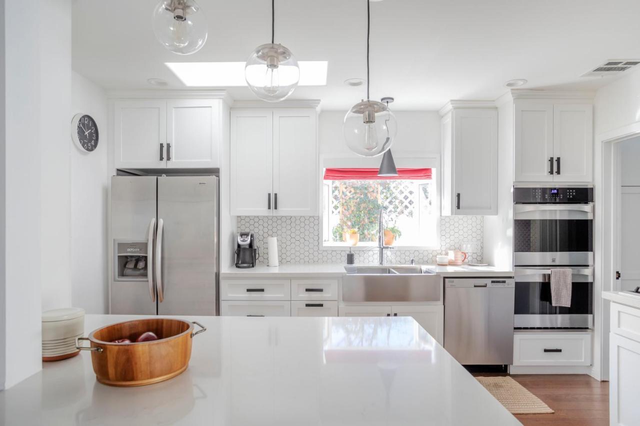 Enchanting Sherman Oaks With Pool Permit #hsr Two One Zero Zero 2605 * Los Angeles