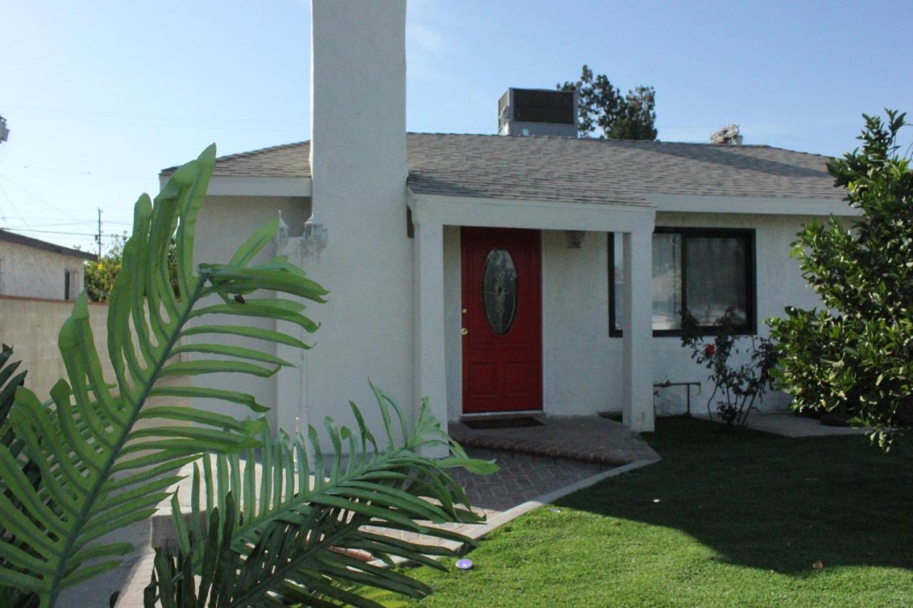 Entire 3 Bedroom With Golf Putting & Hot Apartamento