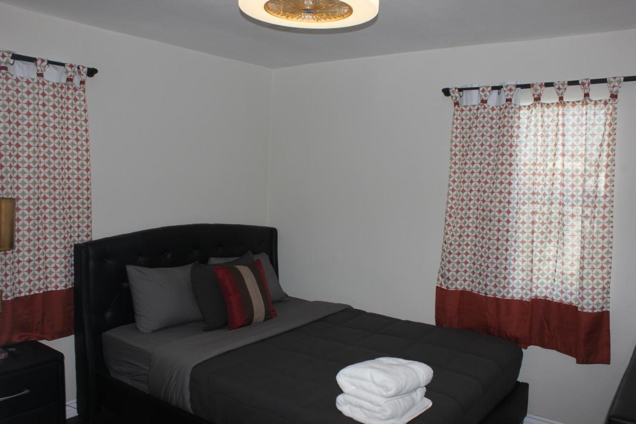 Entire 3 Bedroom With Golf Putting & Hot Apartamento *