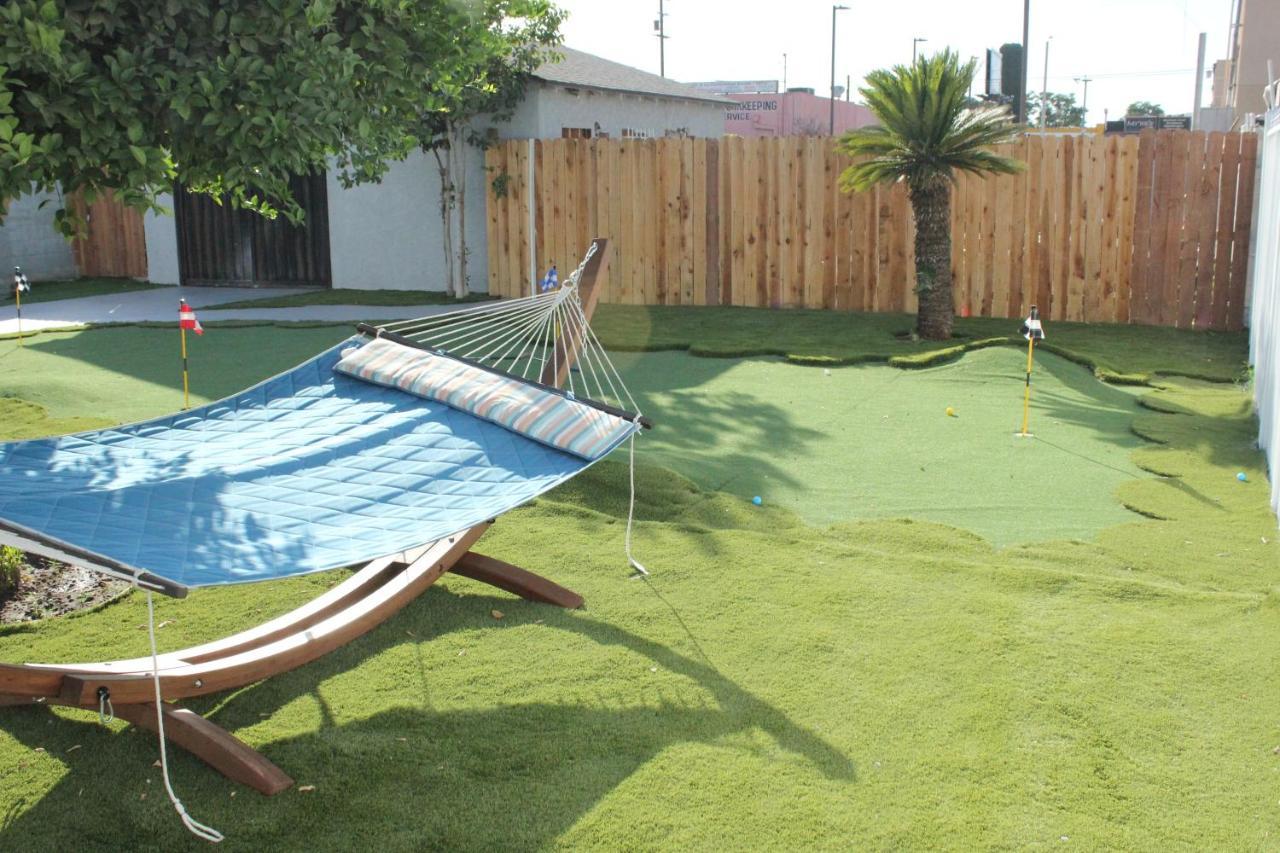 Entire 3 Bedroom With Golf Putting & Hot * Los Angeles