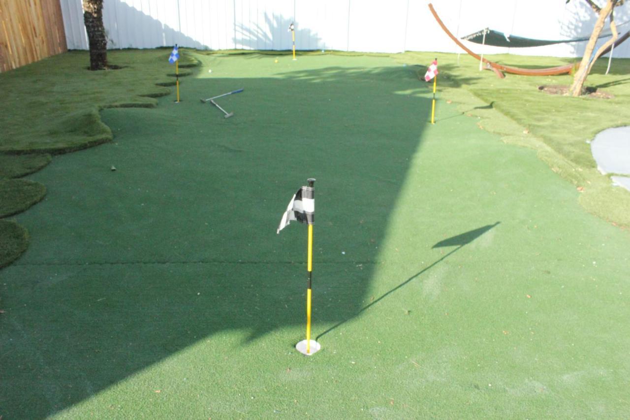 Entire 3 Bedroom With Golf Putting & Hot Apartamento *
