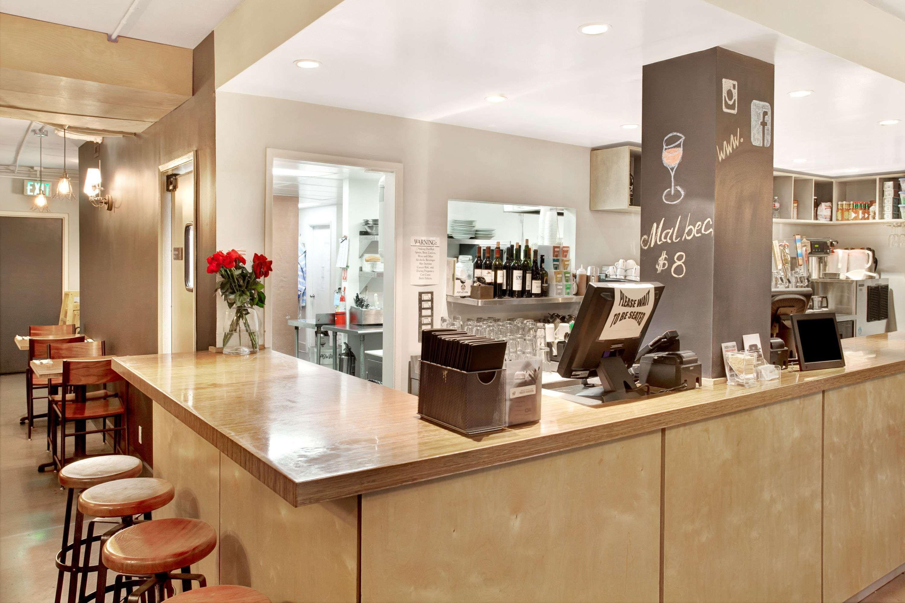 Travelodge By Wyndham Culver
