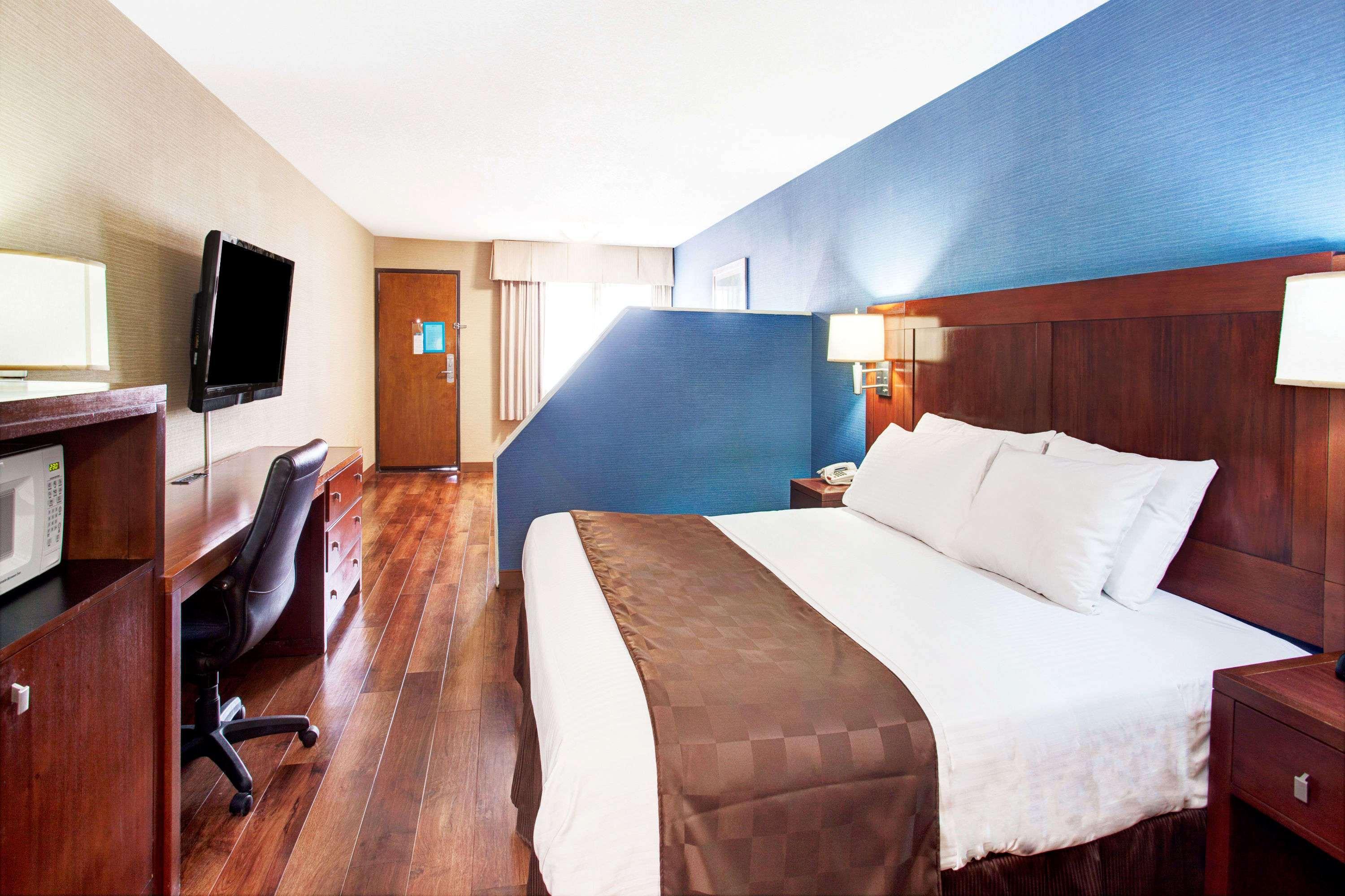 Travelodge By Wyndham Culver Hotel
