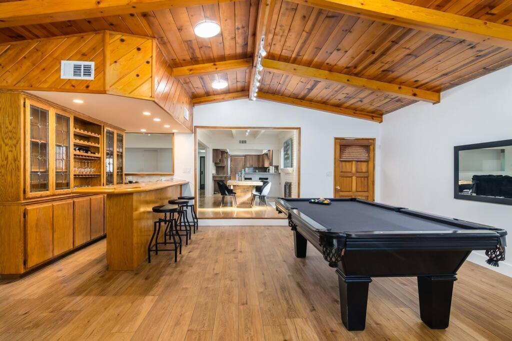 4 Bedroom House Large Pool & In Prime Location Villa Los Angeles