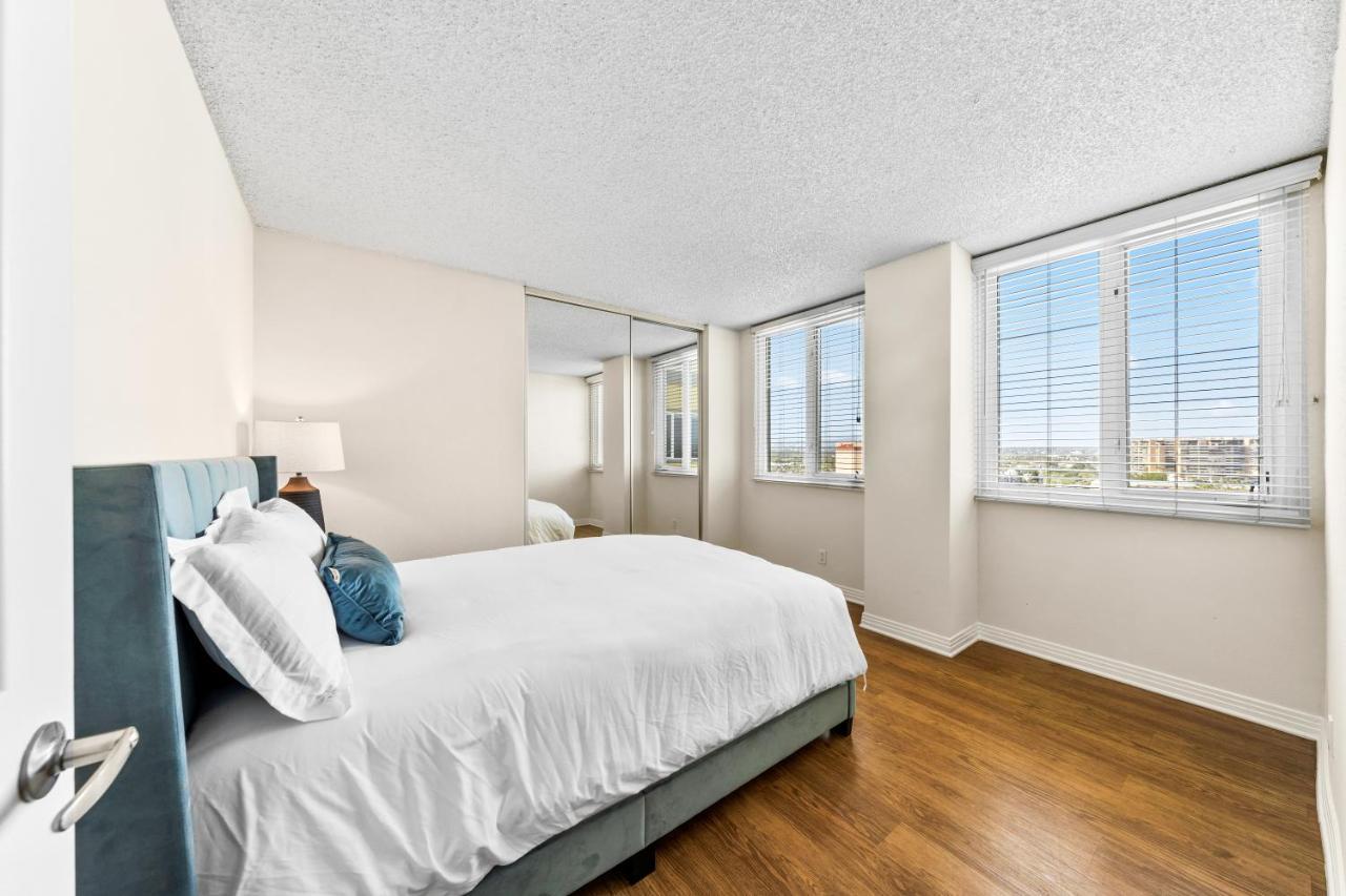 Penthouse Oasis With Panoramic Ocean View Venice & Marina Apartment