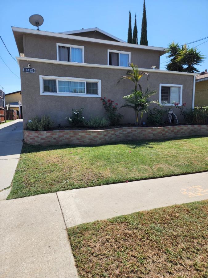 Westmont * Los Angeles