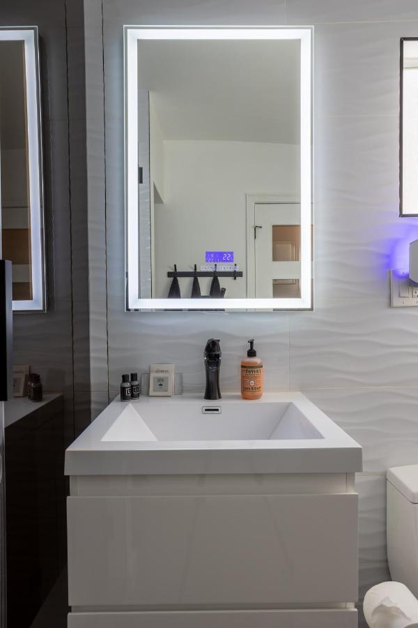 Fam Friendly 2bd 8min From Airport, 4min From Sofi Villa Los Angeles