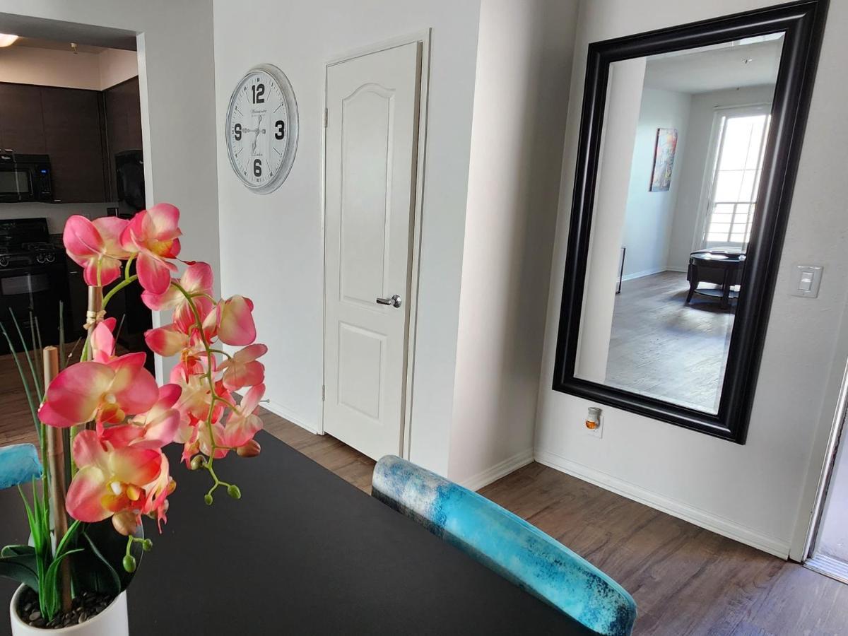 Gorgeous In Marina Apartment Los Angeles
