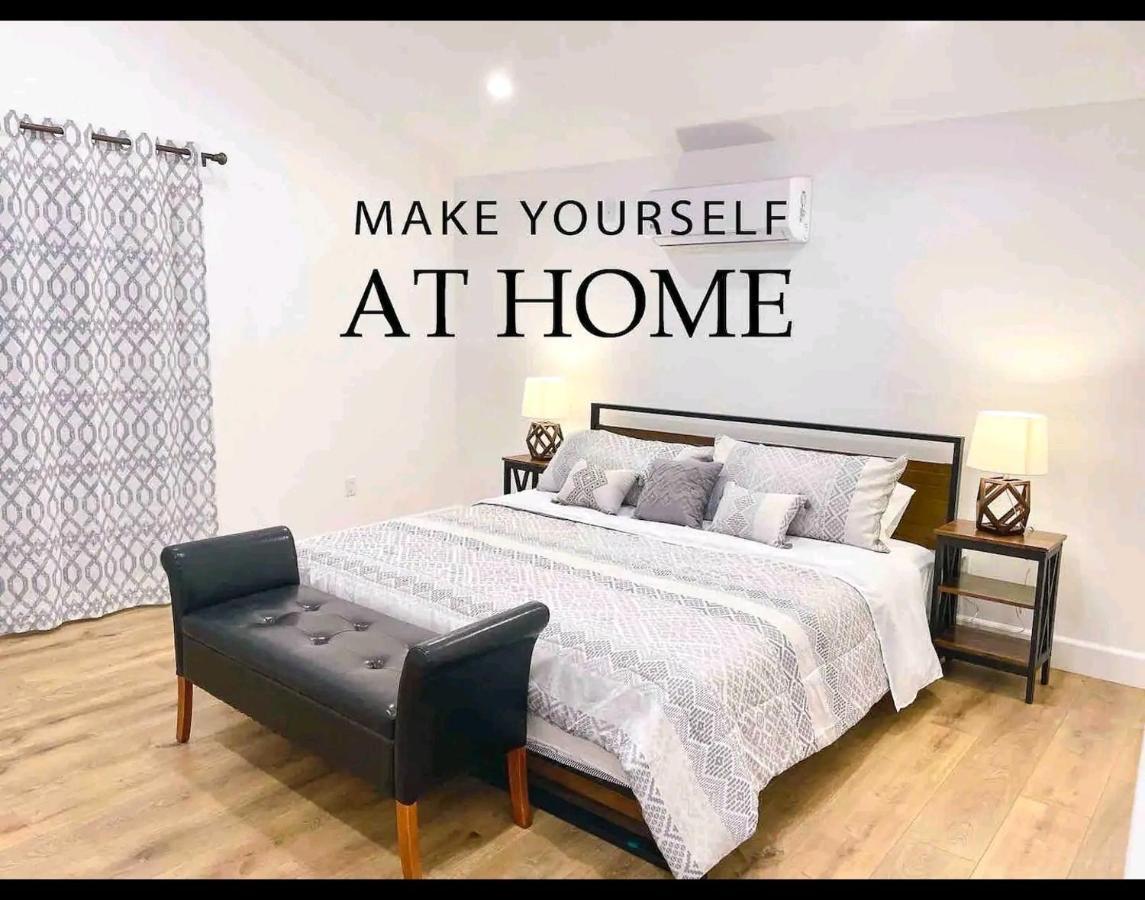 Gated Private House With Own Parking Sherman Oaks Casa de férias Los Angeles