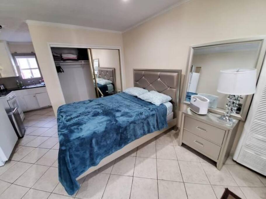 Apartment Lovely Single