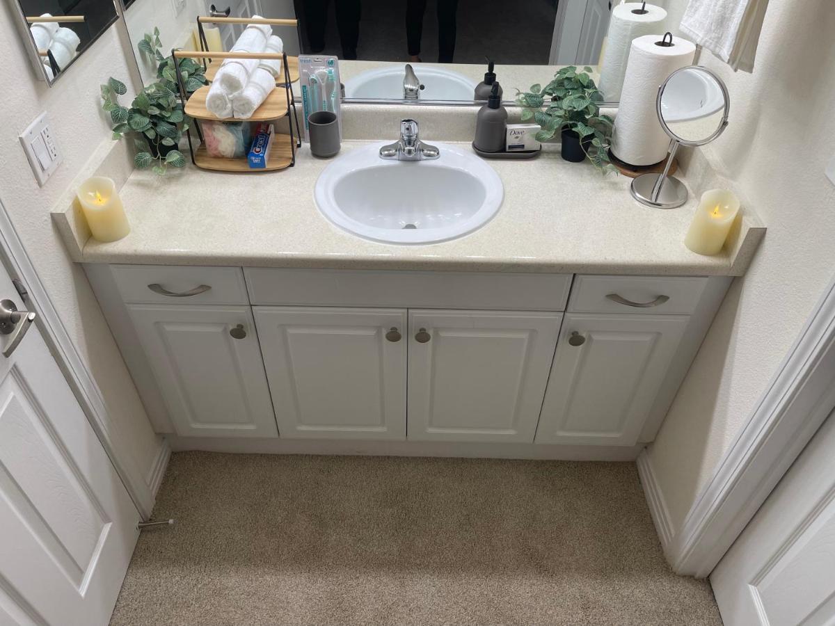Private & Bathroom In Shared Oceanfront Home, Marina Del Rey *