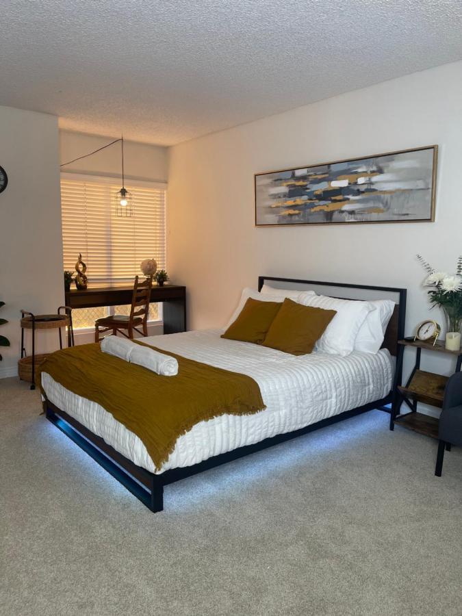 Private & Bathroom In Shared Oceanfront Home, Marina Del Rey