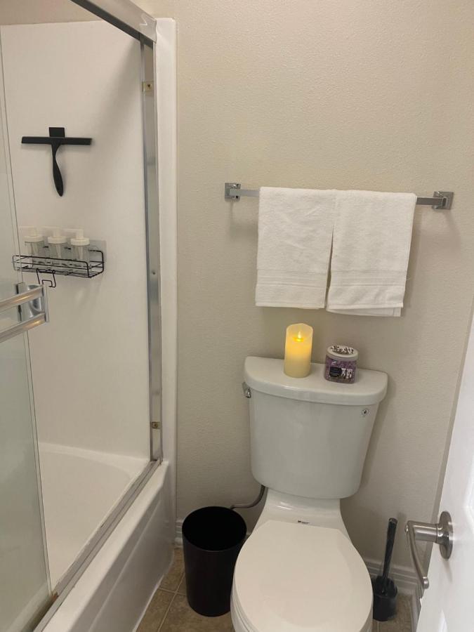 Hospedagem domiciliar Private & Bathroom In Shared Oceanfront Home, Marina Del Rey Los Angeles