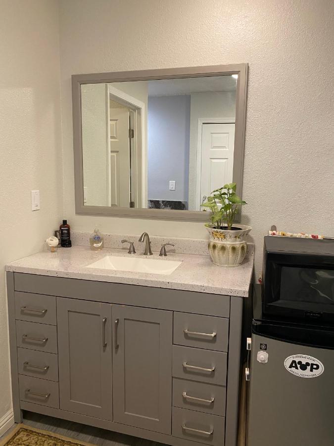 Hospedagem domiciliar Small Private In With Free Strong Wifi!!! Los Angeles