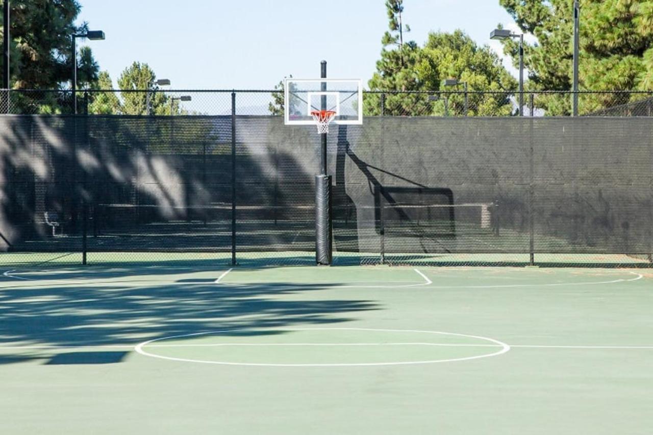 Burbank 1br W Pool Wd Gym Nr Tj Wf Lax-787 * Los Angeles