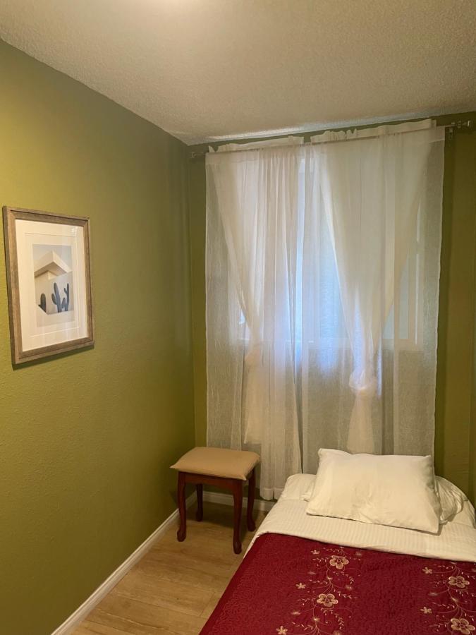 Small Private In With Free Strong Wifi!!! Hospedagem domiciliar *