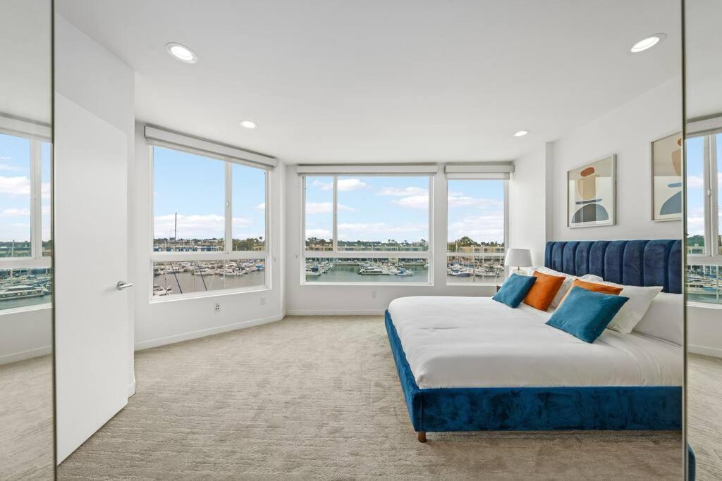 Penthouse Waterfront In The Heart Of Mdr/venice/sm Apartment Los Angeles
