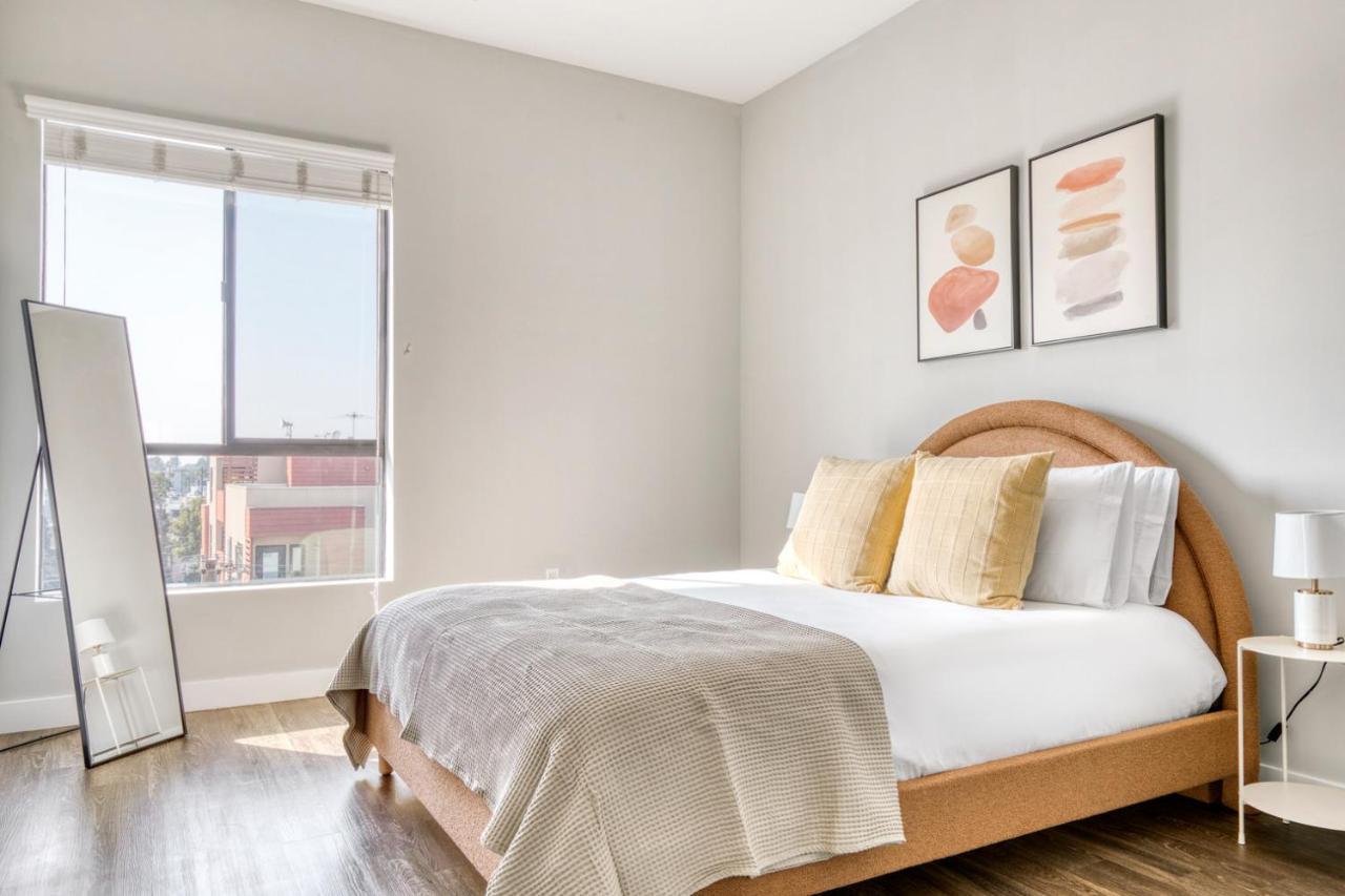 Apartment North Hollywood 2br W Pool Gym Prime Noho Lax-921 Los Angeles