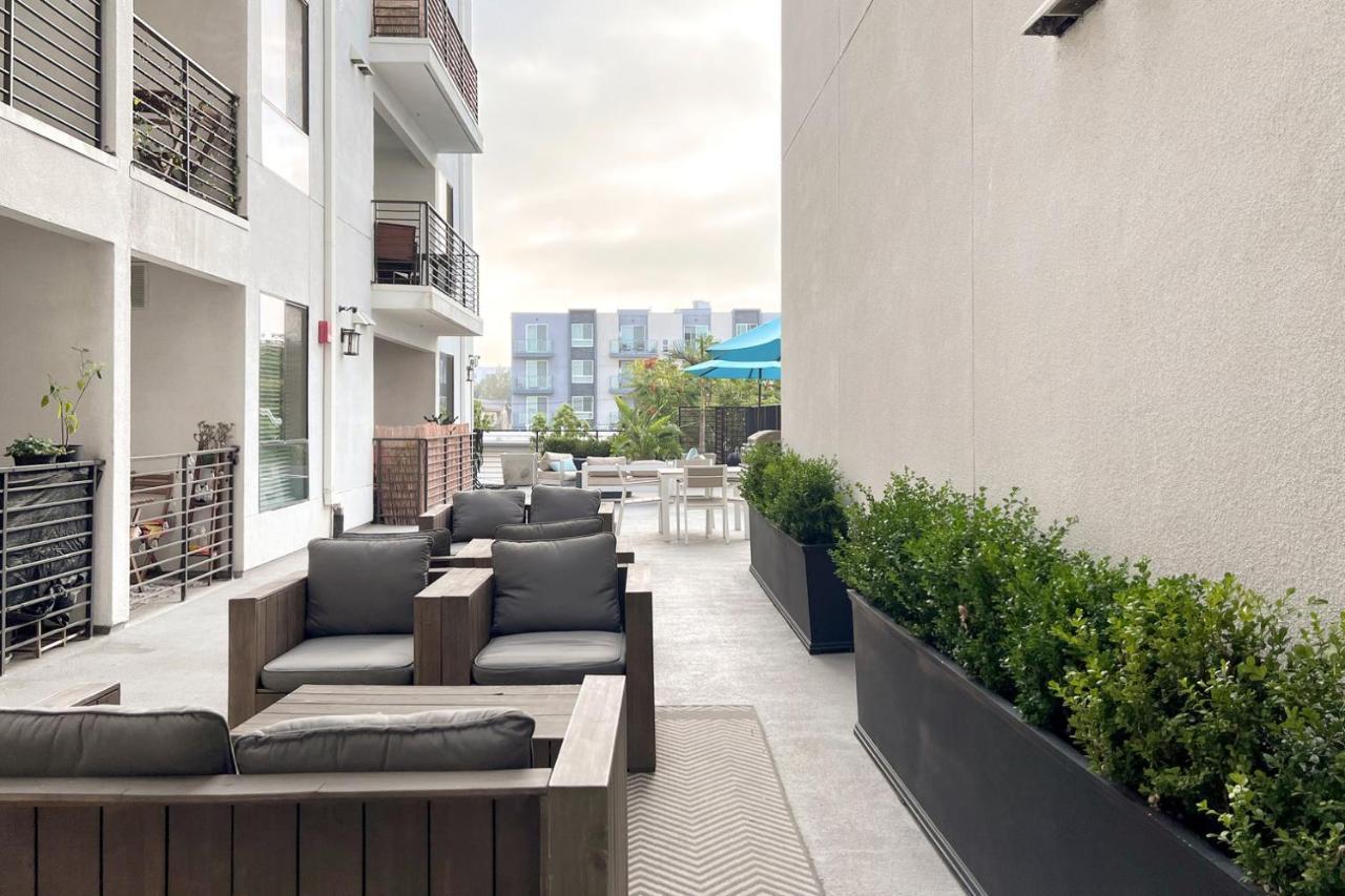 North Hollywood 2br W Pool Gym Prime Noho Lax-921 *