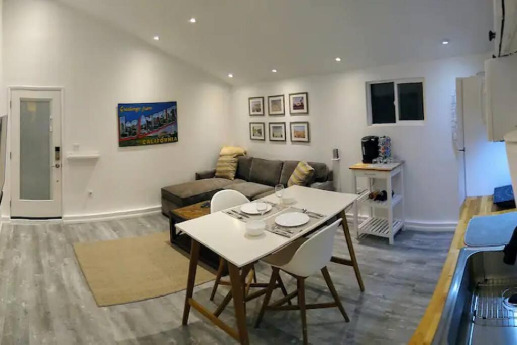 Monthly - Cozy 1 Bed Guest Near Venice Apartment