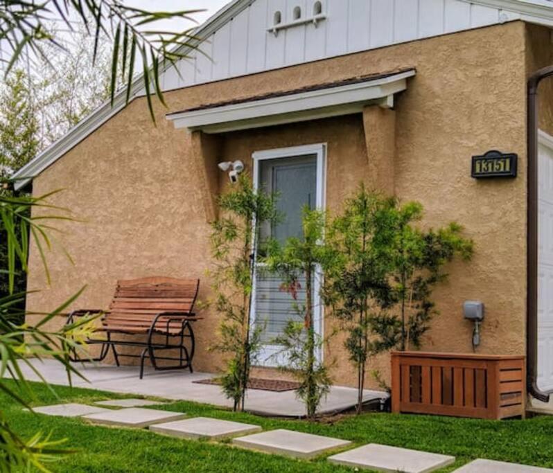 Monthly - Cozy 1 Bed Guest Near Venice
