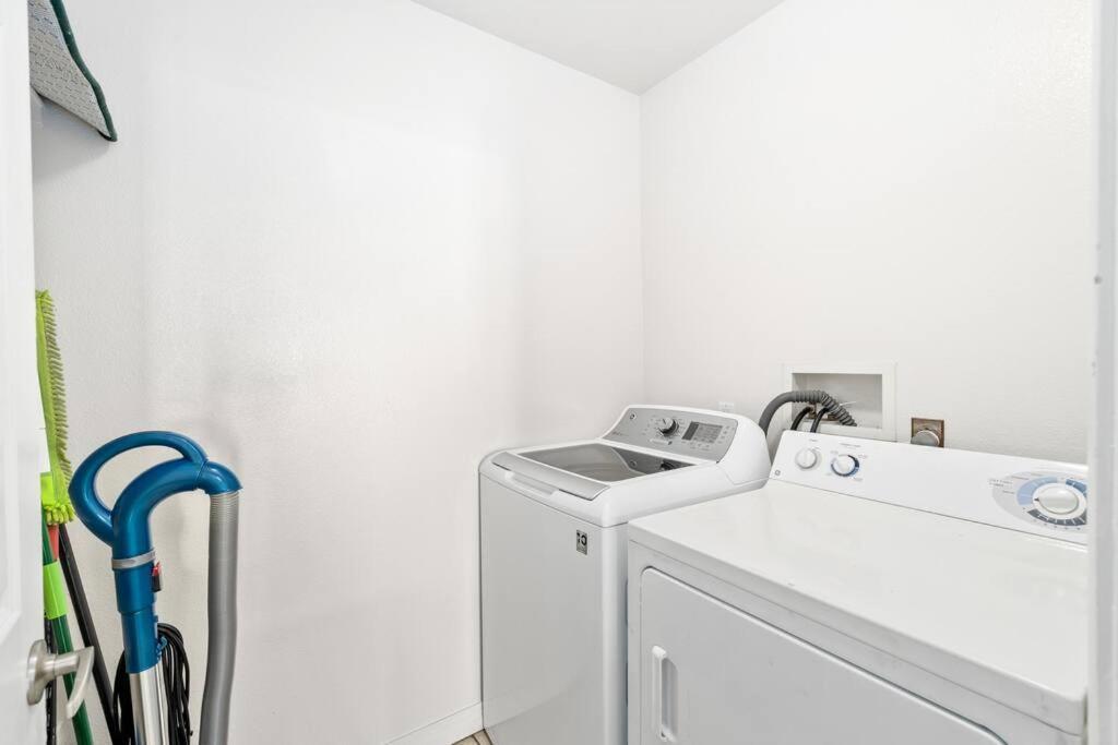 Apartment Smoky Quartz -marina View Spacious 3br Near Yacht Club Los Angeles