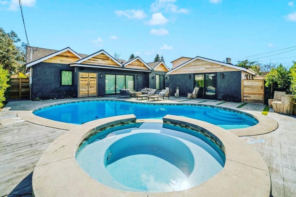 Tulum Style In Sherman Oaks Los Angeles