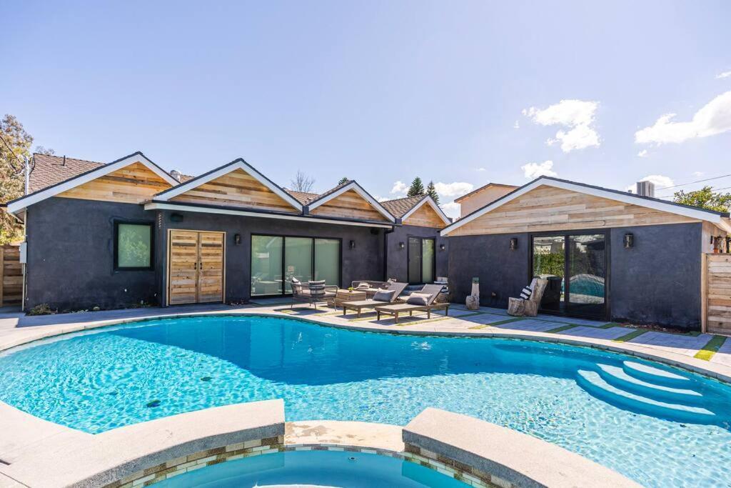 Tulum Style In Sherman Oaks Los Angeles