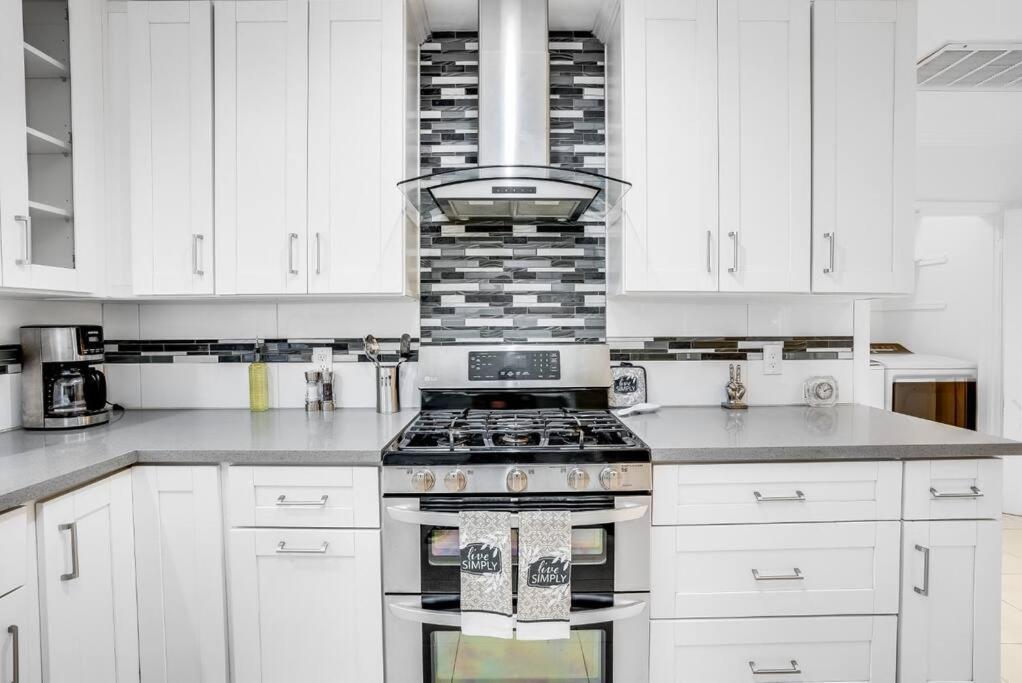 Pousada Prime Location! House W/pool 7 Mins To Universal, 10 Mins To Hollywood *