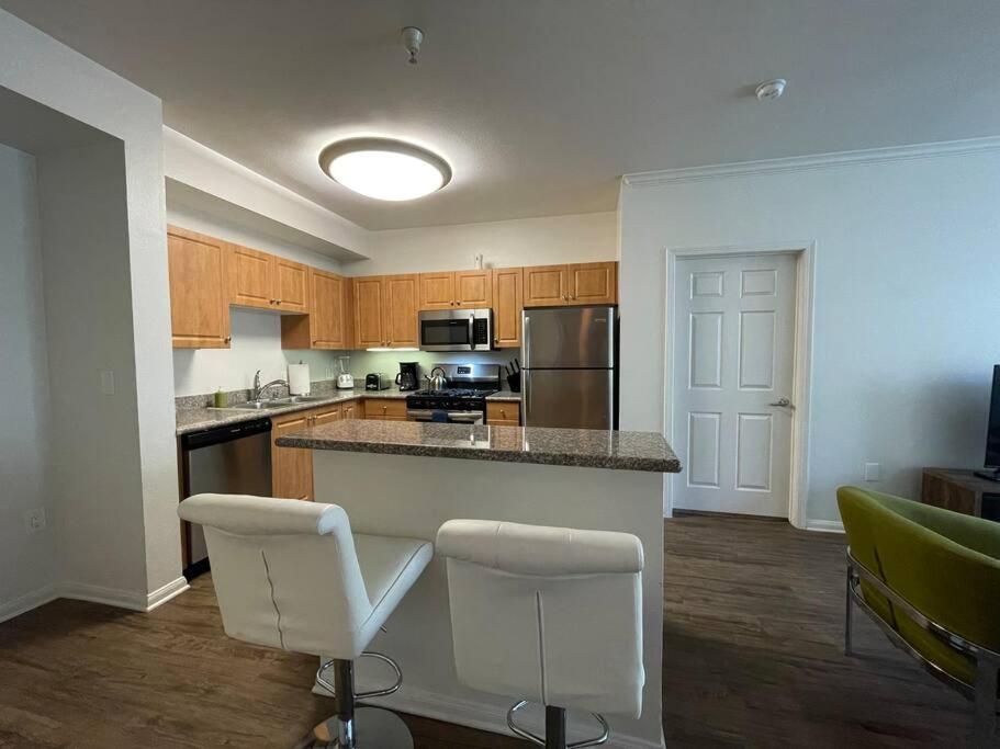 Apartment 3 Km To Venice Beach Boardwalk Sleeps 6 *