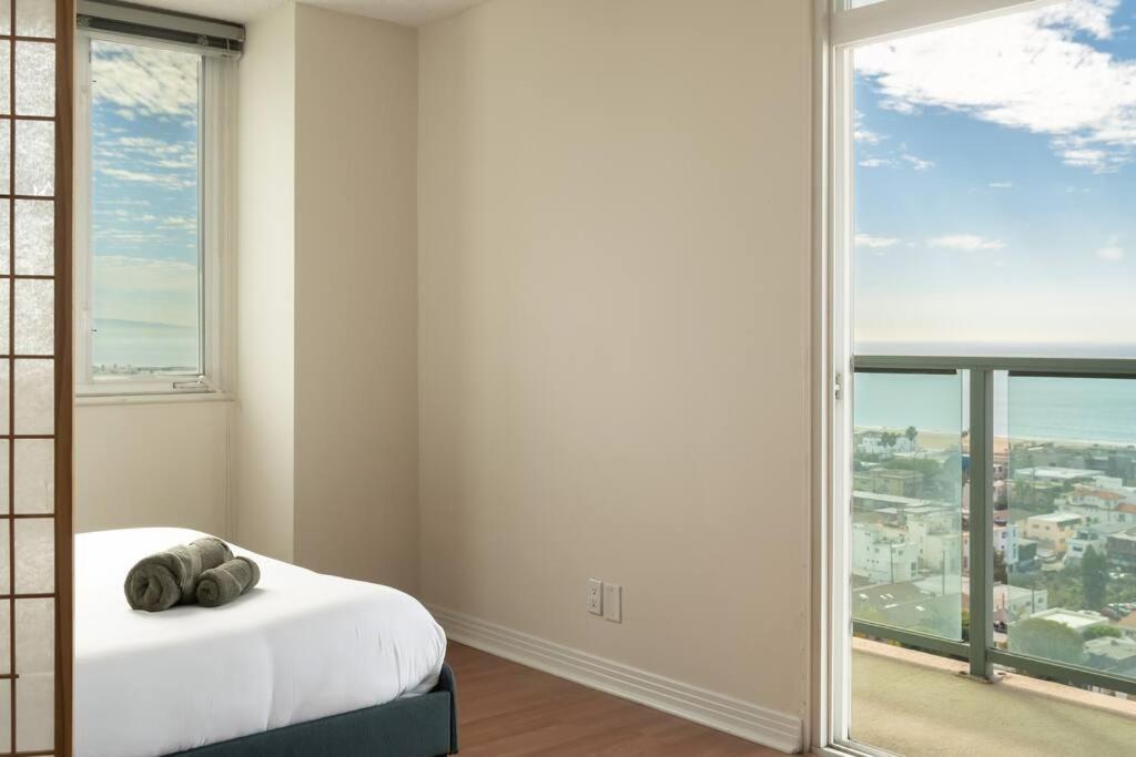 Panoramic Penthouse Venice/ Marina Del Rey. Los Angeles