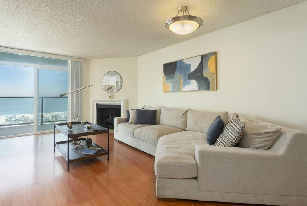 Apartment Panoramic Penthouse Venice/ Marina Del Rey.