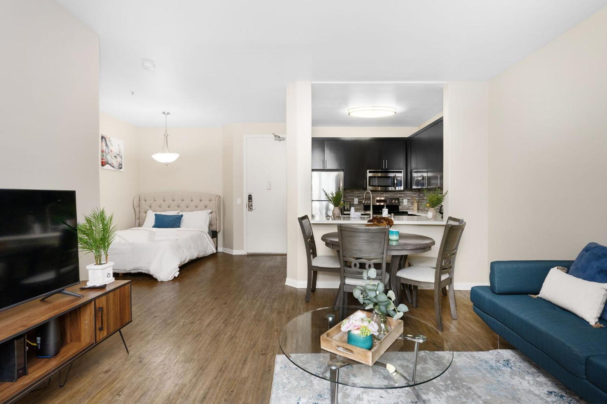 Charming & Peaceful L 1 Bedroom In Marina Del Rey, Ca