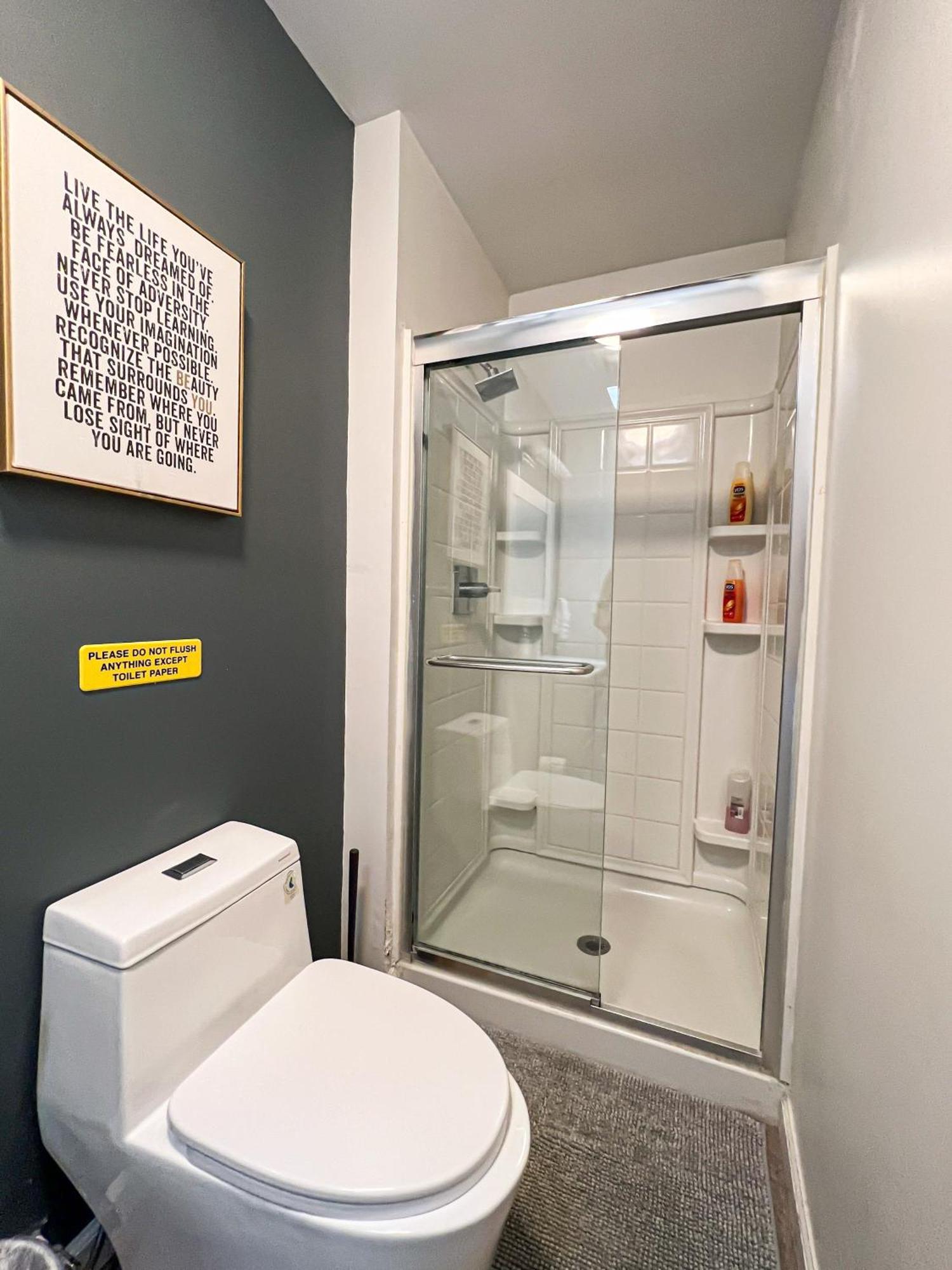 Spacious 2br Unit In An Outstanding Location Holiday home