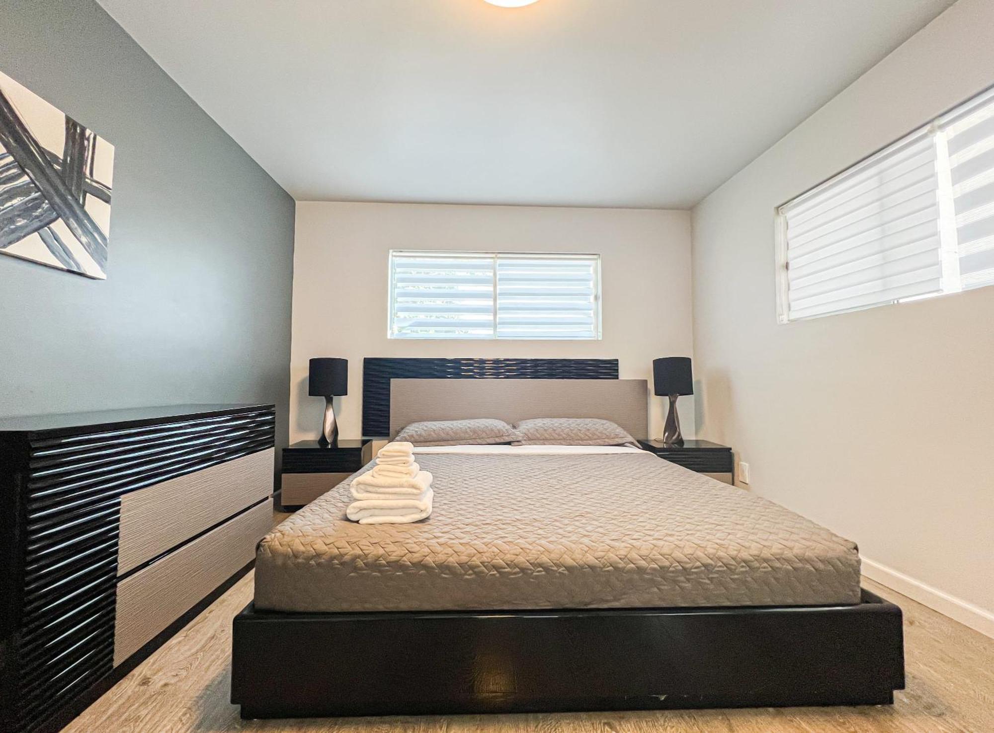 Spacious 2br Unit In An Outstanding Location