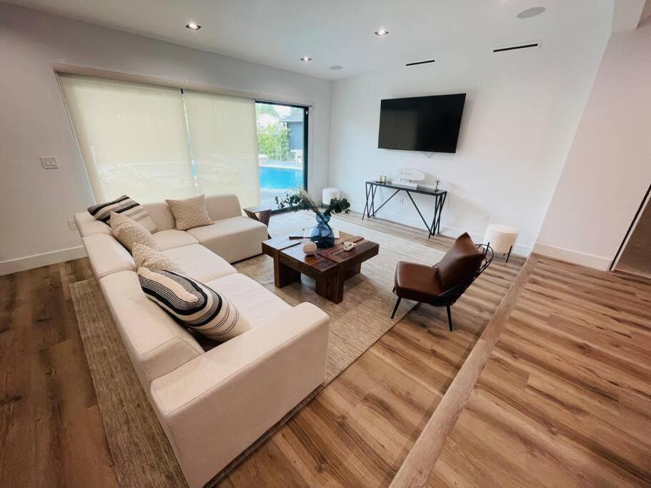 Tulum Style In Sherman Oaks Los Angeles