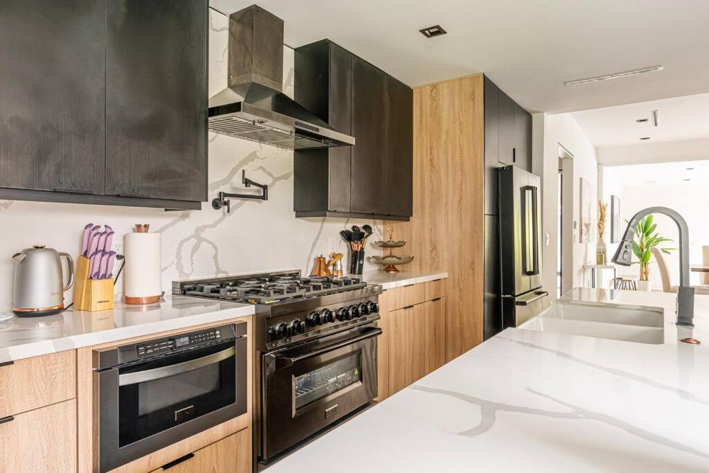 Tulum Style In Sherman Oaks Holiday home Los Angeles